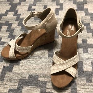 Toms wedges// NWOT//Never Worn